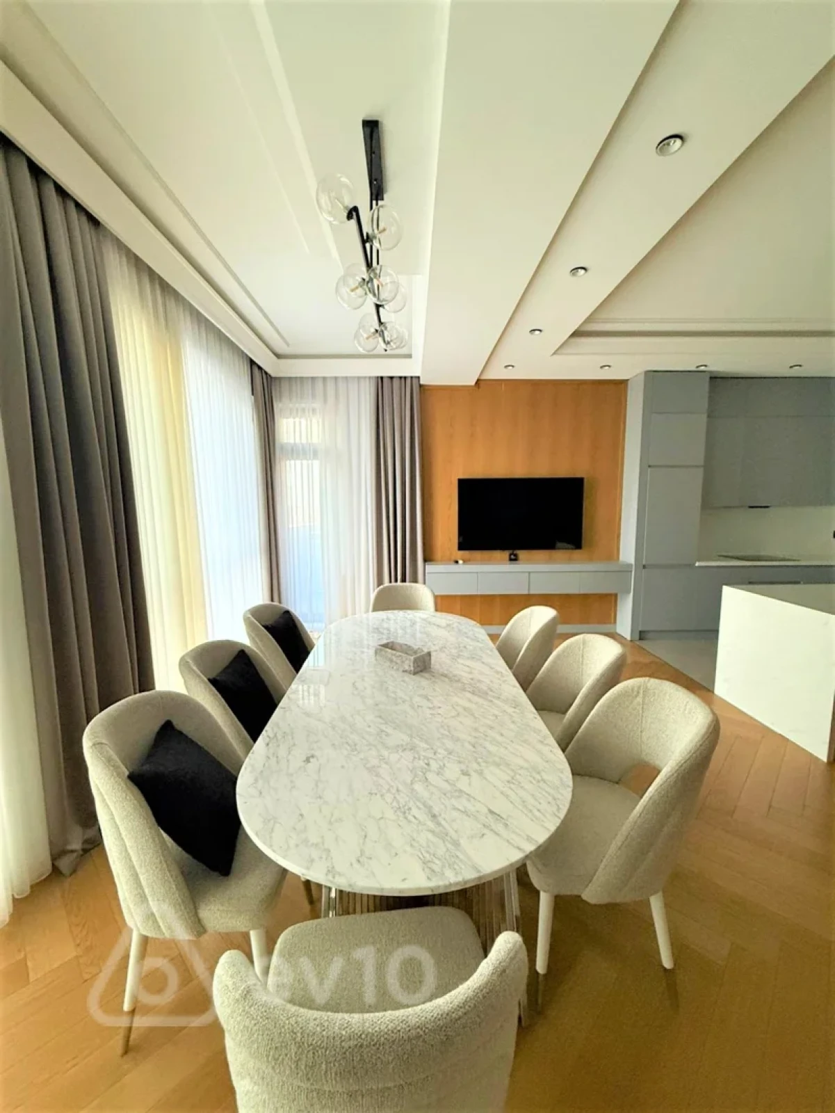 Kirayə verilir 2 otaqlı yeni tikili 120 m²