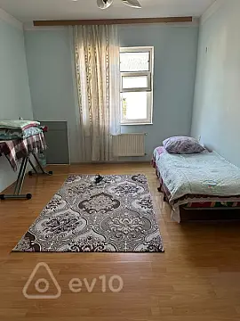 Satılır 2 otaqlı köhnə tikili 57 m²