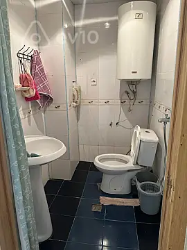 Satılır 2 otaqlı köhnə tikili 57 m²
