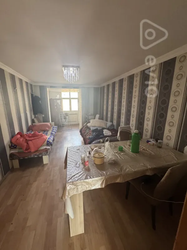 Satılır 3 otaqlı köhnə tikili 60 m²