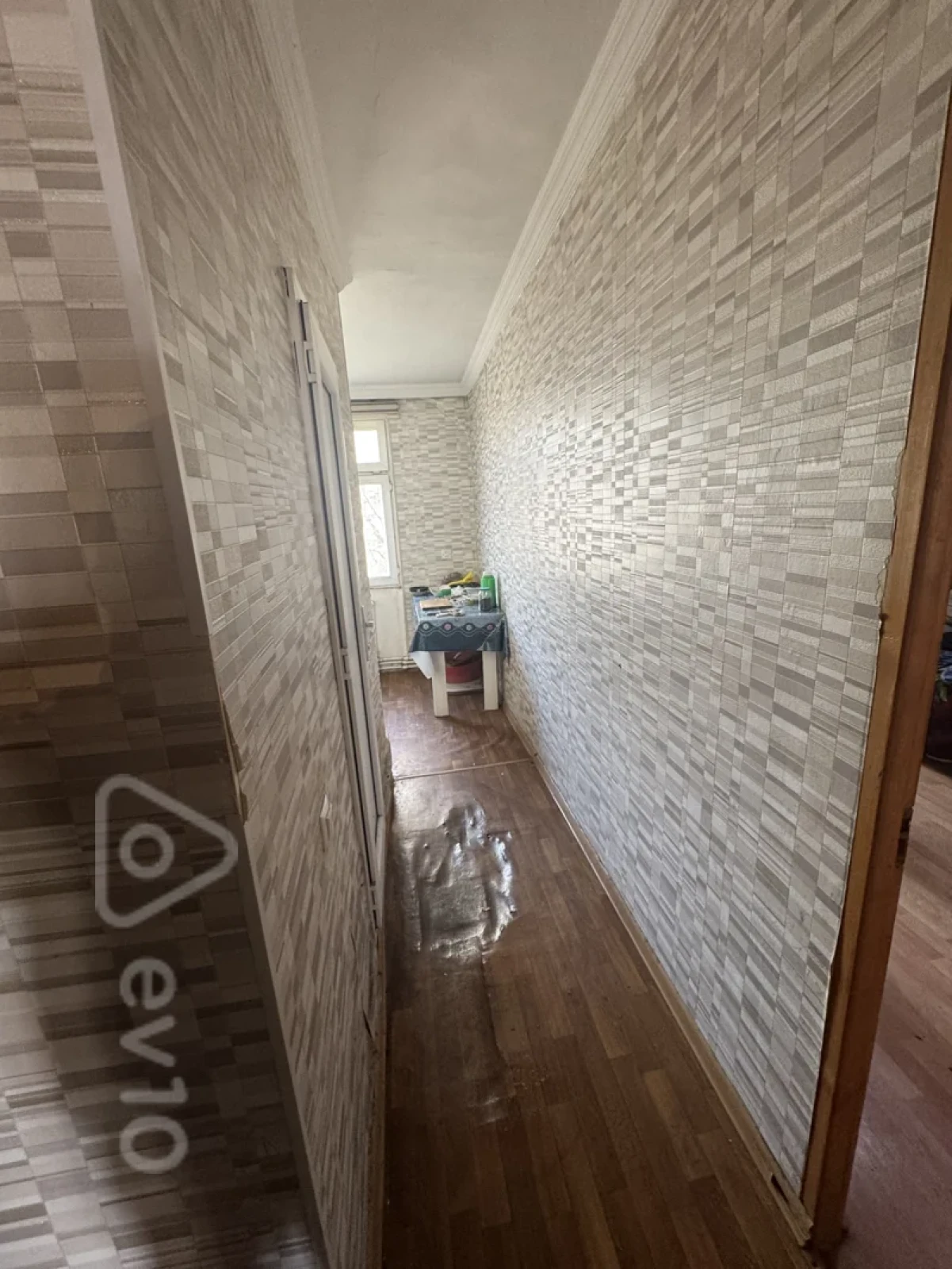 Satılır 3 otaqlı köhnə tikili 60 m²