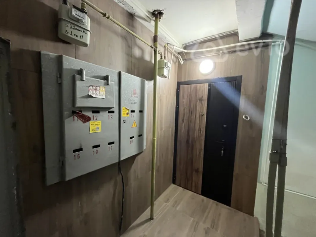 Satılır 3 otaqlı köhnə tikili 85 m²