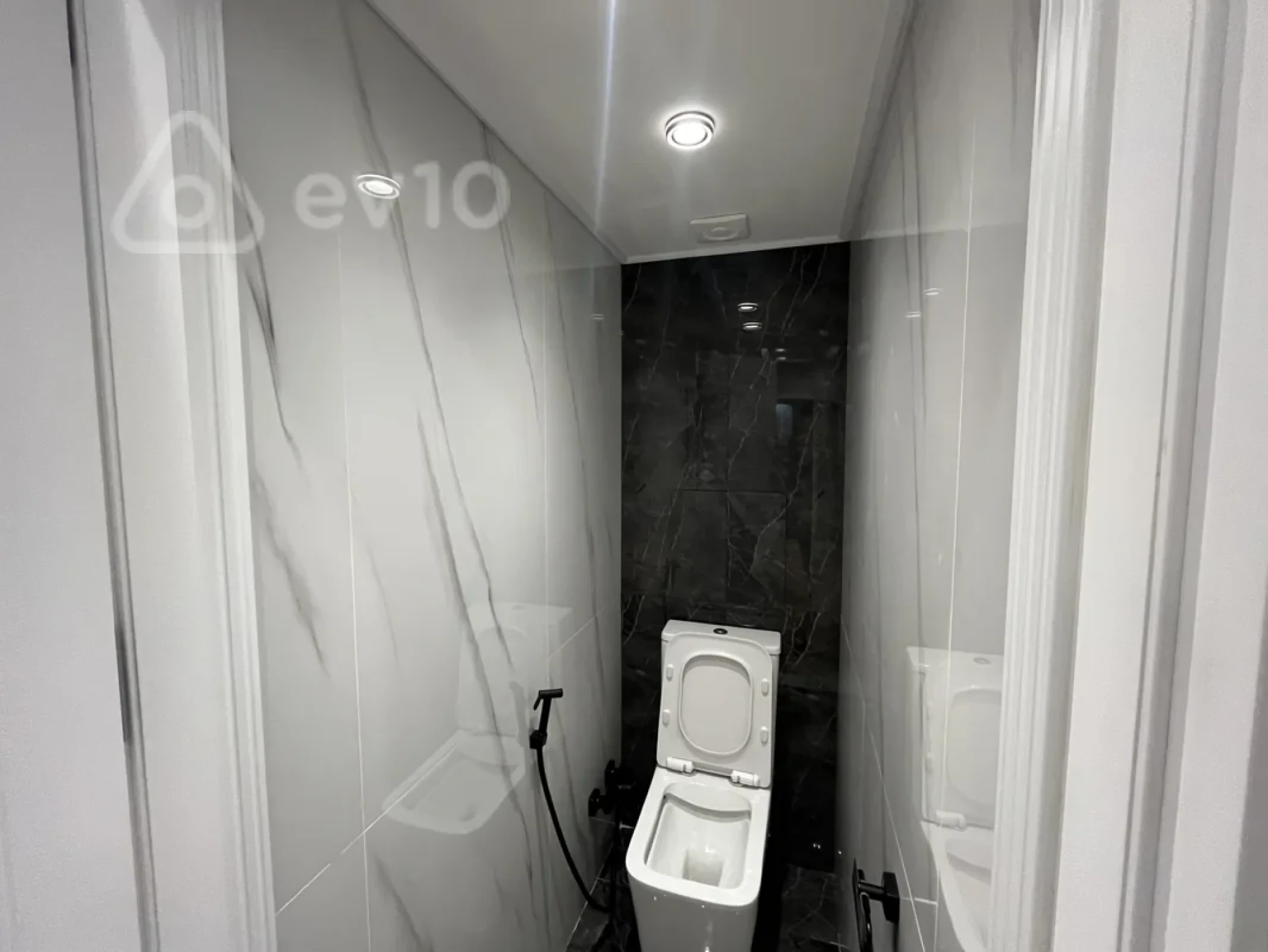 Satılır 3 otaqlı köhnə tikili 85 m²