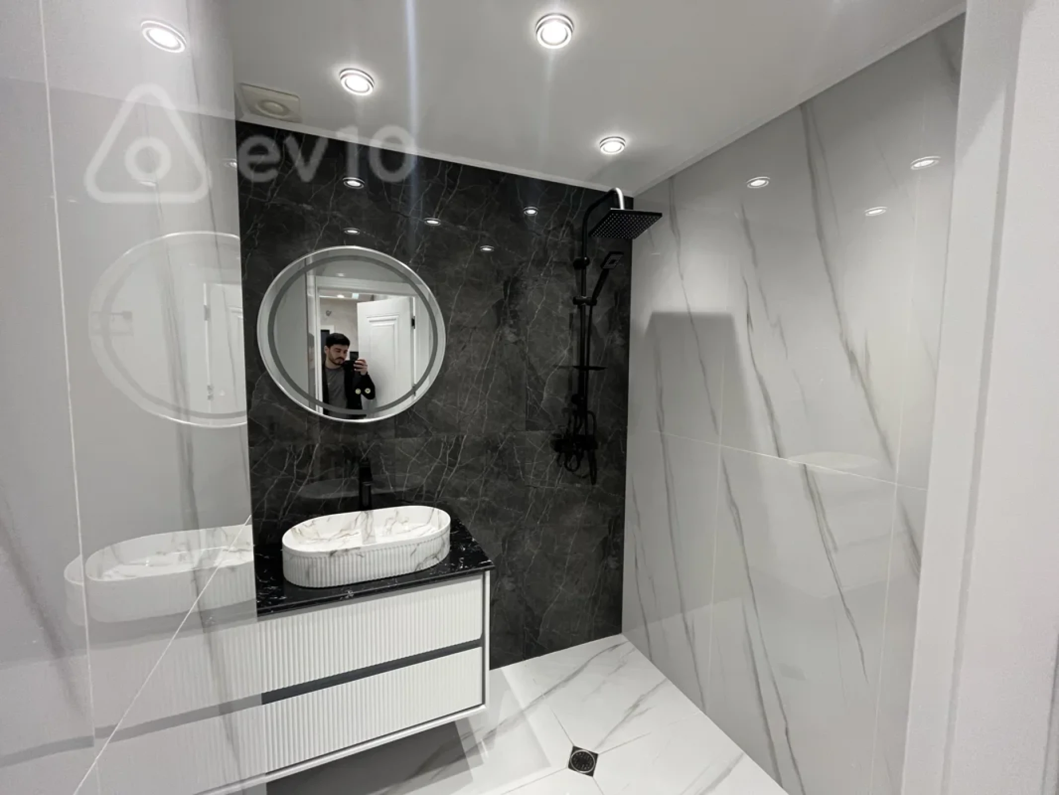 Satılır 3 otaqlı köhnə tikili 85 m²