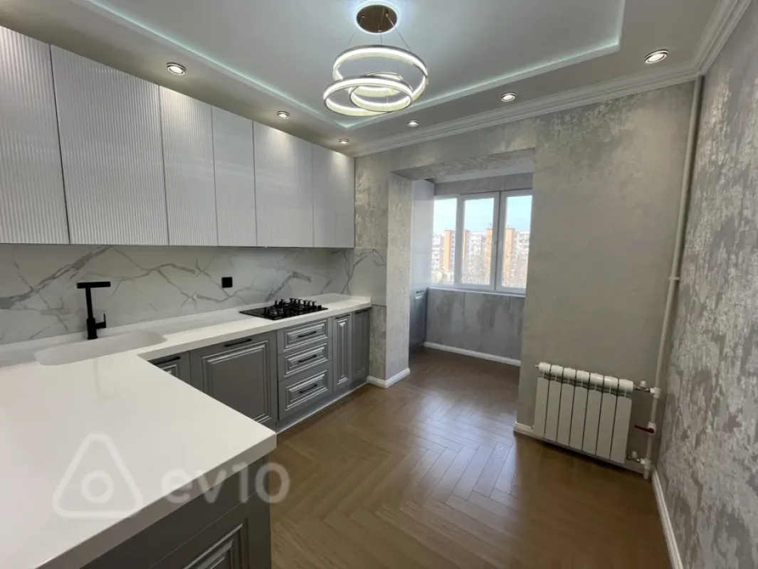 Satılır 3 otaqlı köhnə tikili 85 m²