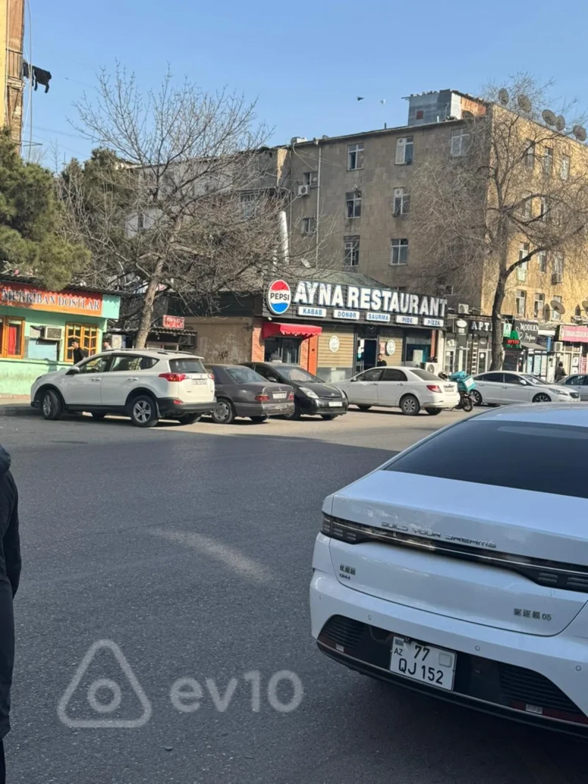 Kirayə verilir 2 otaqlı köhnə tikili 55 m²