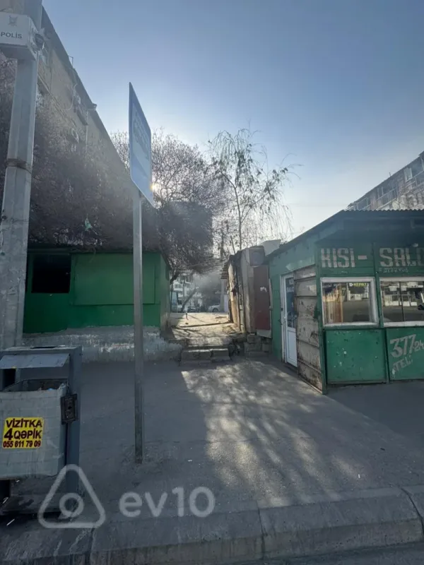 Kirayə verilir 2 otaqlı köhnə tikili 55 m²