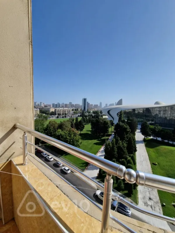 Satılır 4 otaqlı yeni tikili 178 m²