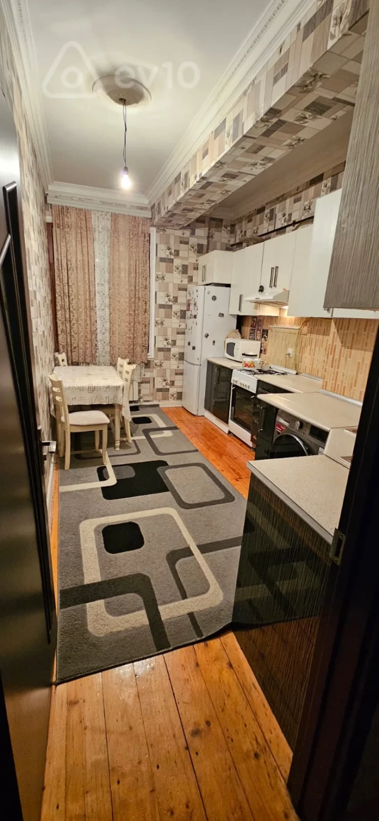 Kirayə verilir 2 otaqlı yeni tikili 87 m²