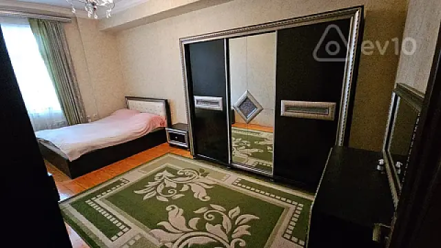 Kirayə verilir 2 otaqlı yeni tikili 87 m²