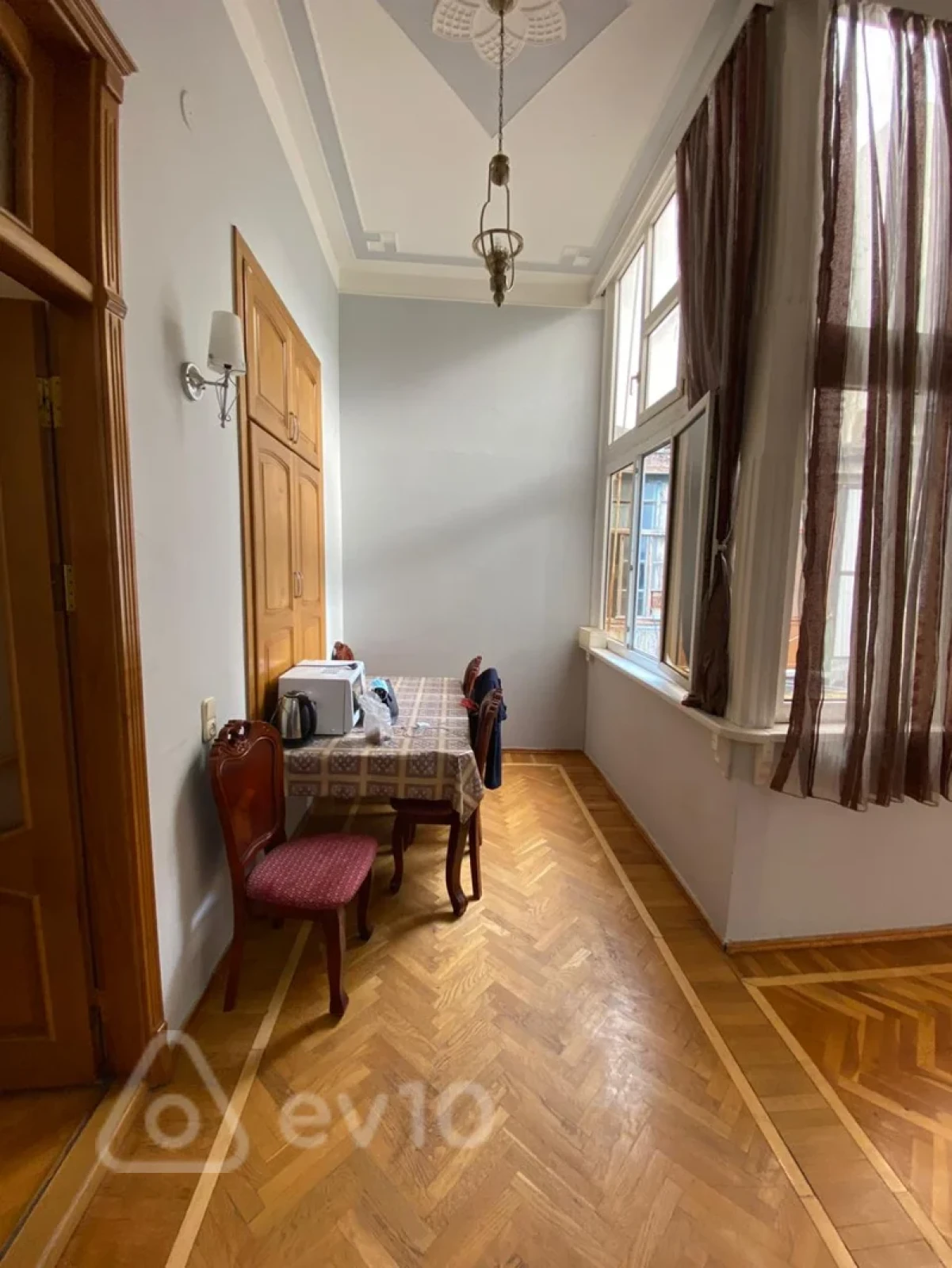 Kirayə verilir 4 otaqlı ofis 160 m²