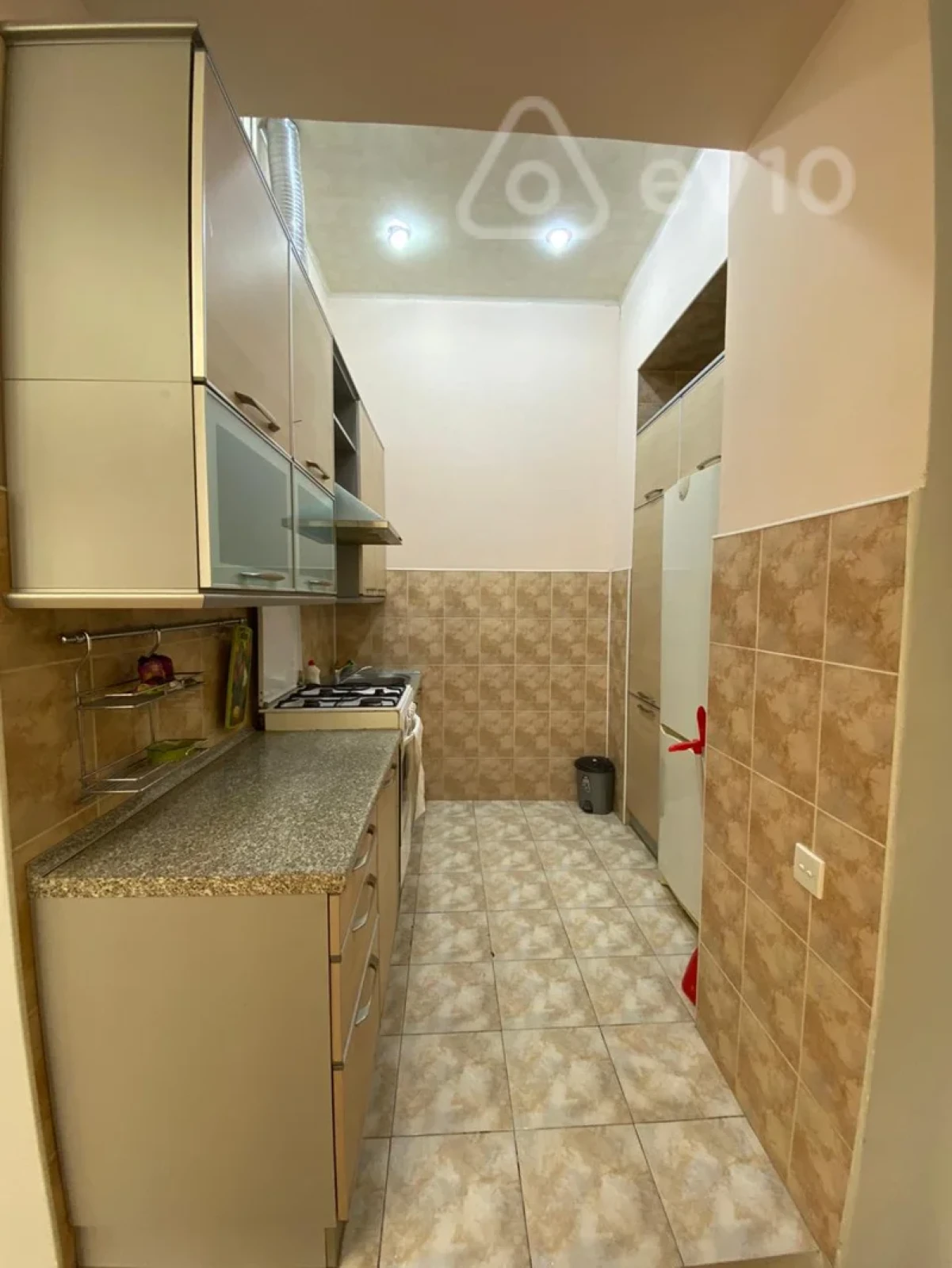 Kirayə verilir 4 otaqlı ofis 160 m²