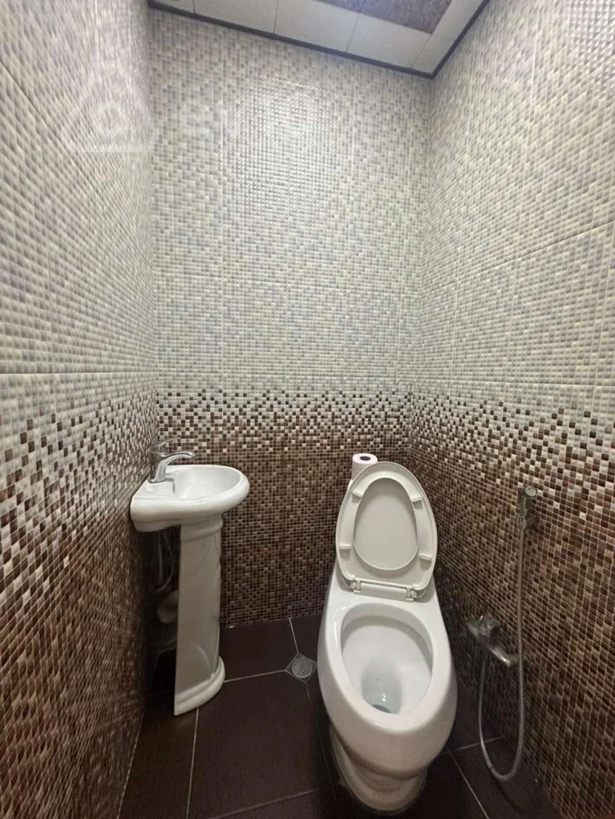 Kirayə verilir 2 otaqlı yeni tikili 87 m²