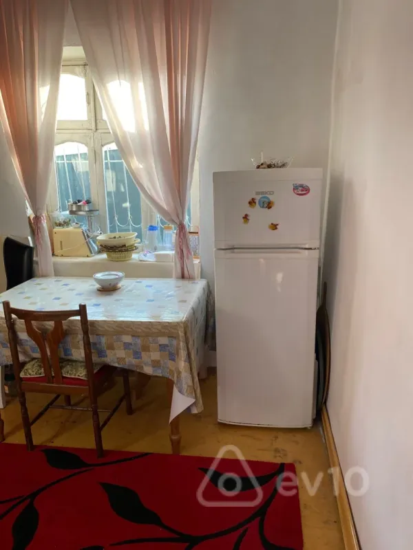 Satılır 6 otaqlı həyət evi 171 m²