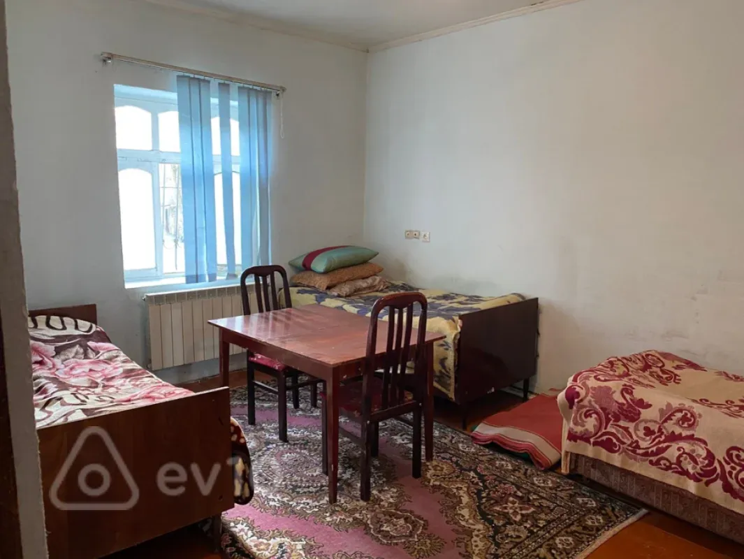 Satılır 6 otaqlı həyət evi 171 m²