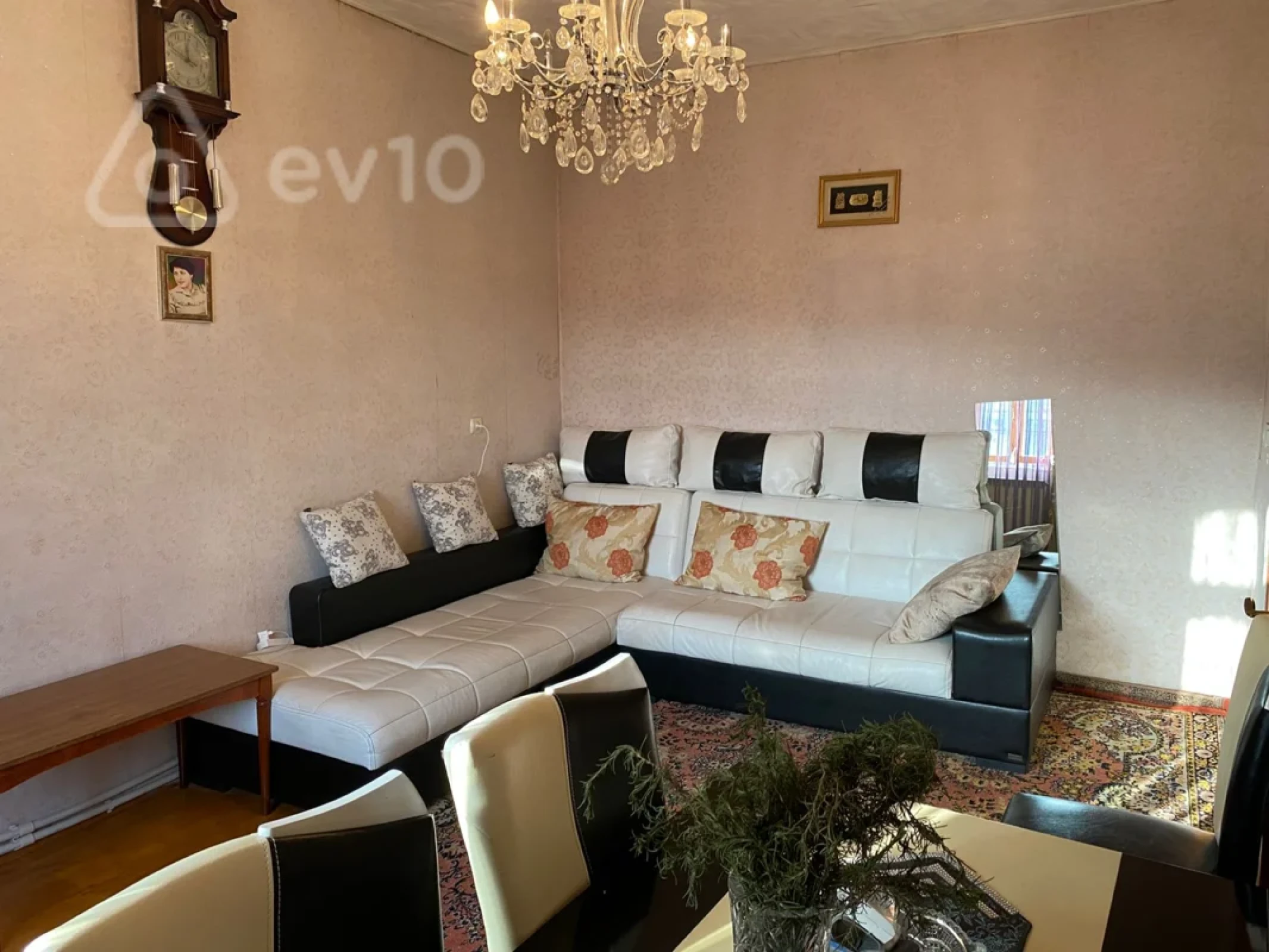 Satılır 6 otaqlı həyət evi 171 m²