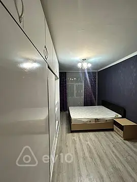 Kirayə verilir 2 otaqlı köhnə tikili 50 m²