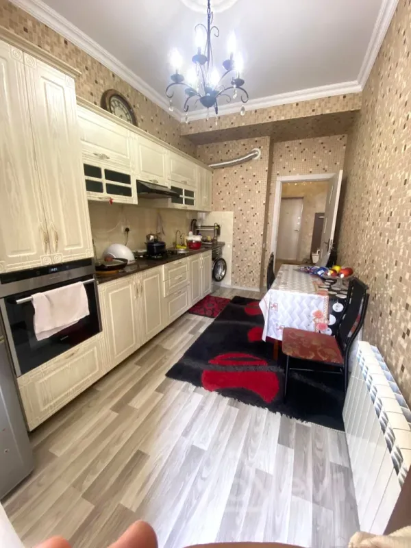 Kirayə verilir 2 otaqlı yeni tikili 82 m²