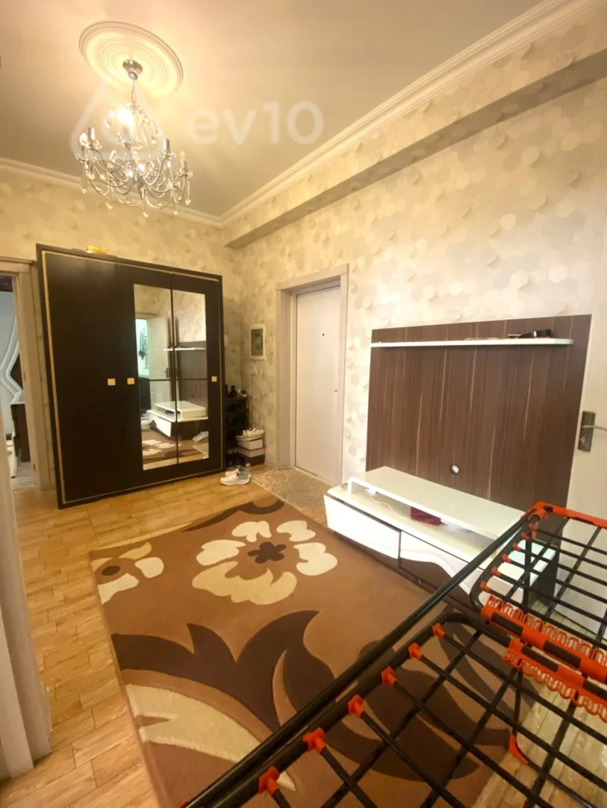 Kirayə verilir 2 otaqlı yeni tikili 82 m²