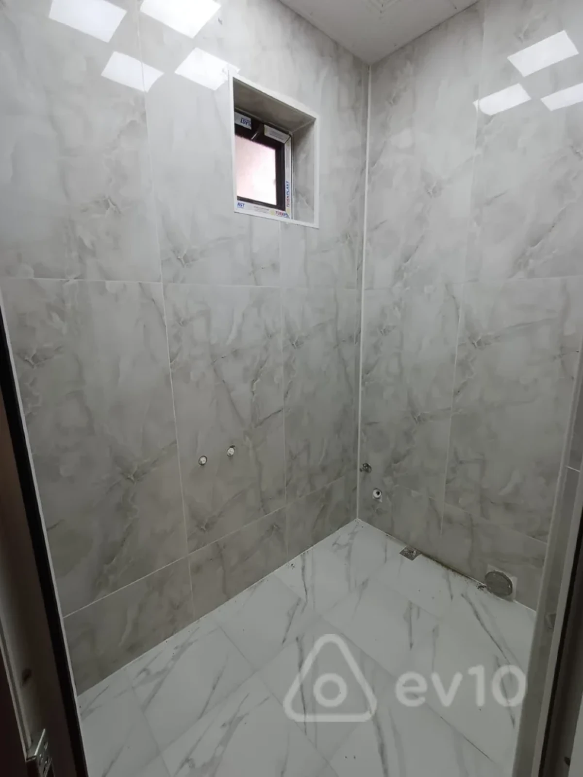 Kirayə verilir 4 otaqlı həyət evi 120 m²