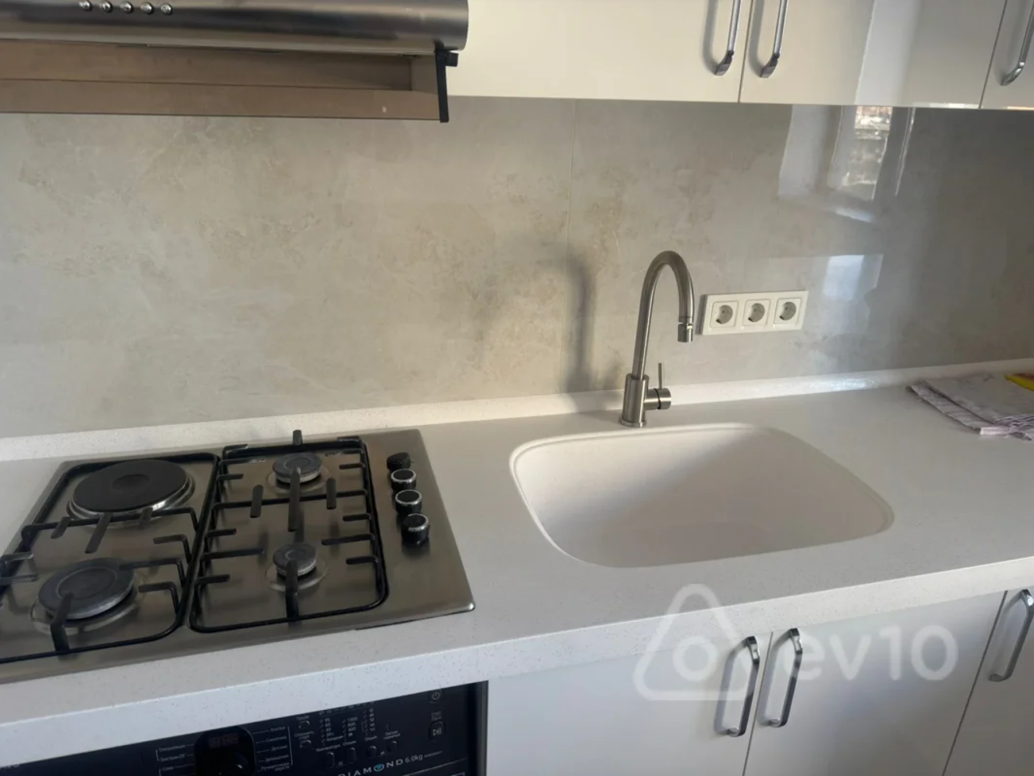 Kirayə verilir 3 otaqlı yeni tikili 80 m²