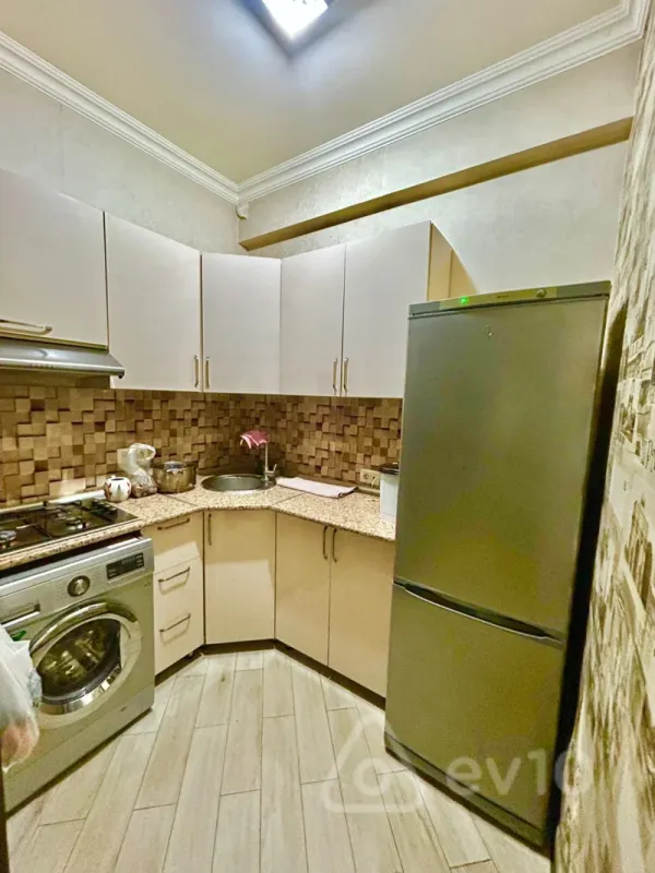 Kirayə verilir 2 otaqlı yeni tikili 56 m²