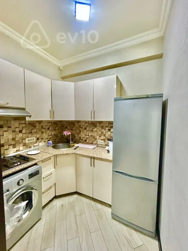 Kirayə verilir 2 otaqlı yeni tikili 56 m²