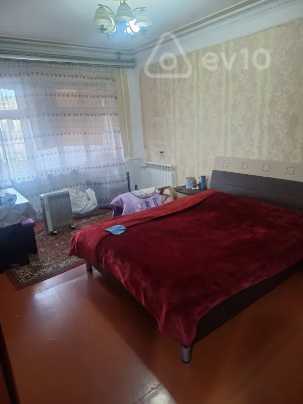 Kirayə verilir 3 otaqlı köhnə tikili 65 m²
