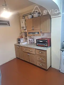 Kirayə verilir 3 otaqlı köhnə tikili 65 m²