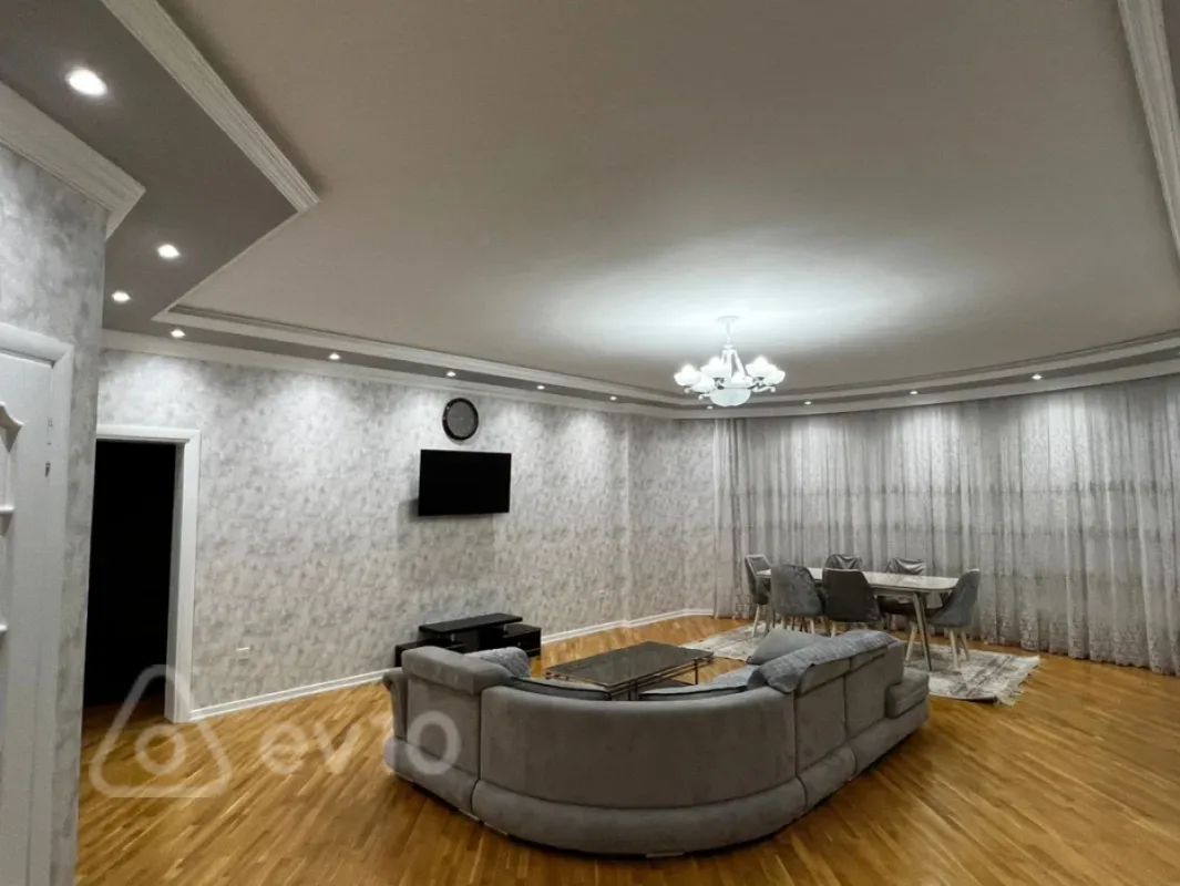Kirayə verilir 3 otaqlı yeni tikili 123 m²