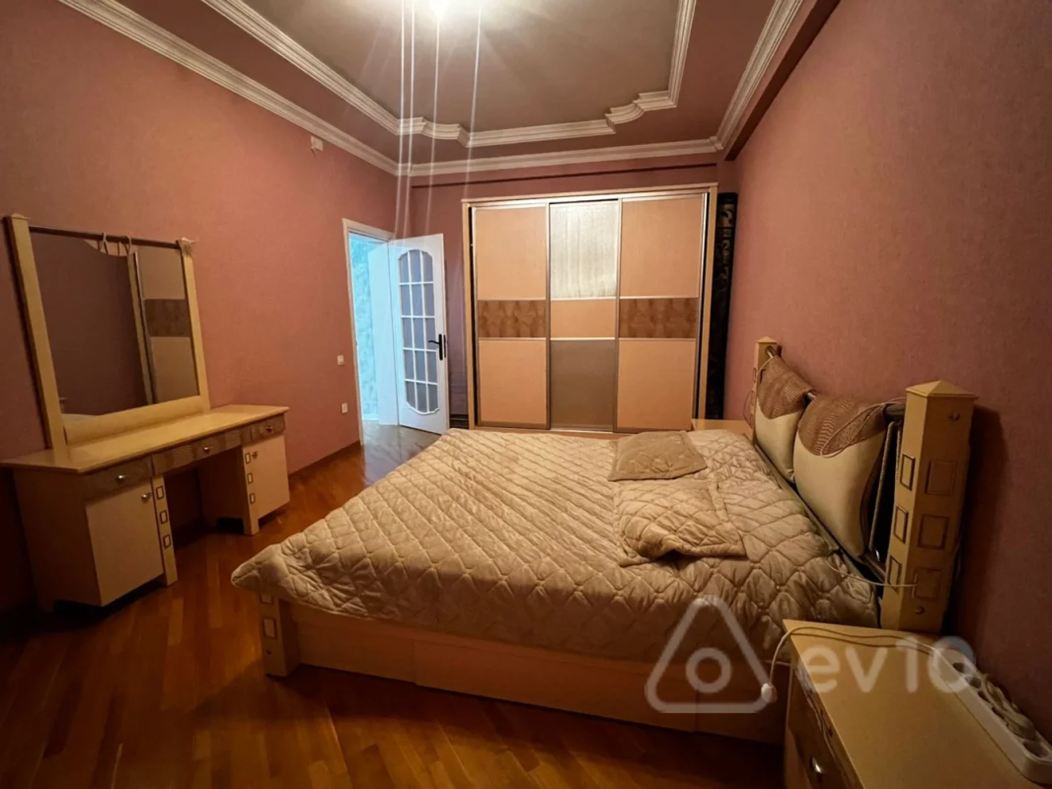 Kirayə verilir 3 otaqlı yeni tikili 123 m²