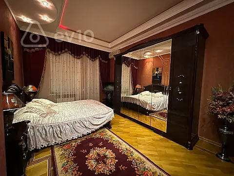 Kirayə verilir 3 otaqlı yeni tikili 141 m²