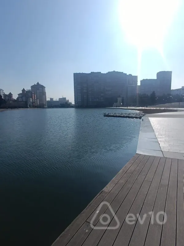 Kirayə verilir 3 otaqlı yeni tikili 141 m²