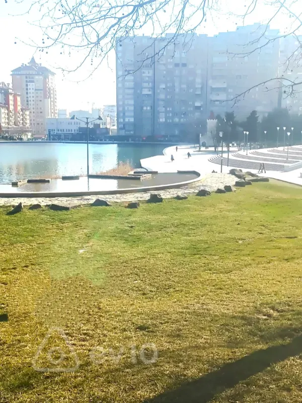 Kirayə verilir 3 otaqlı yeni tikili 141 m²