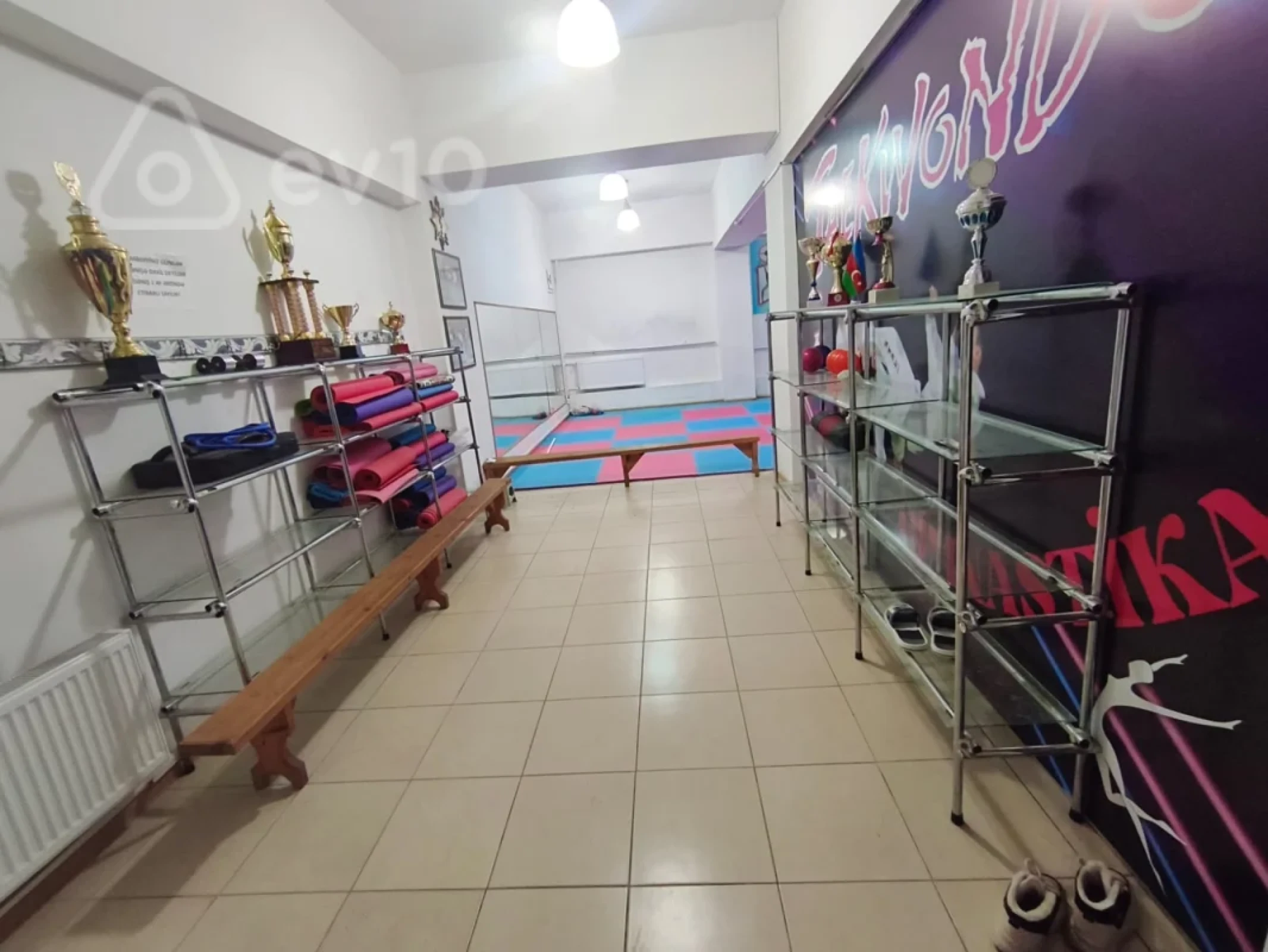 Kirayə verilir mənzil 120 m²