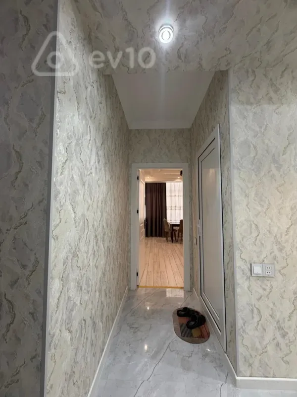 Kirayə verilir 3 otaqlı köhnə tikili 57 m²