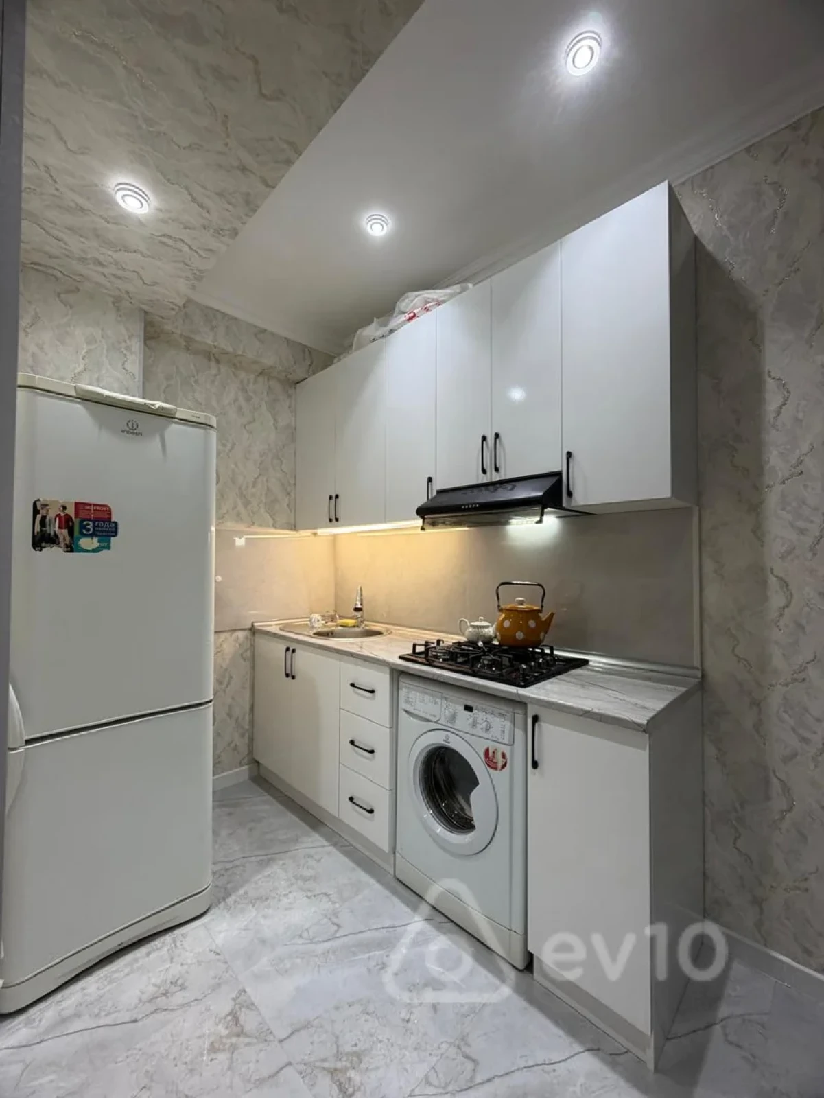 Kirayə verilir 3 otaqlı köhnə tikili 57 m²