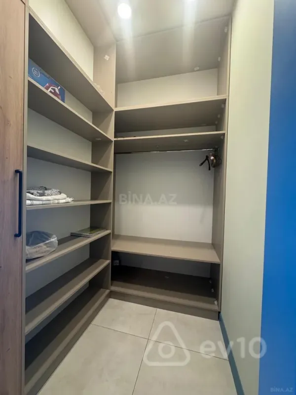 Kirayə verilir 2 otaqlı yeni tikili 68 m²