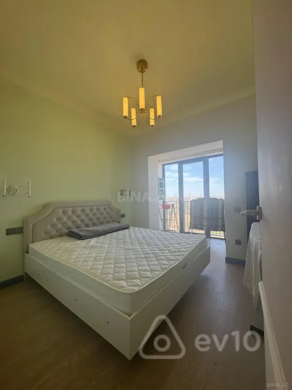 Kirayə verilir 2 otaqlı yeni tikili 68 m²