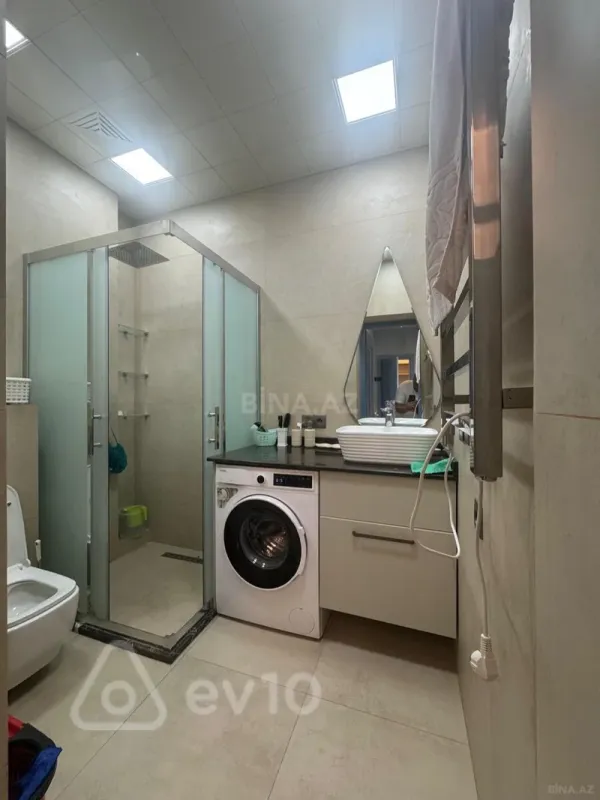 Kirayə verilir 2 otaqlı yeni tikili 68 m²