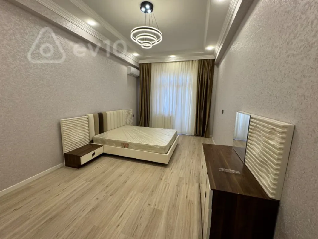Kirayə verilir 3 otaqlı yeni tikili 90 m²