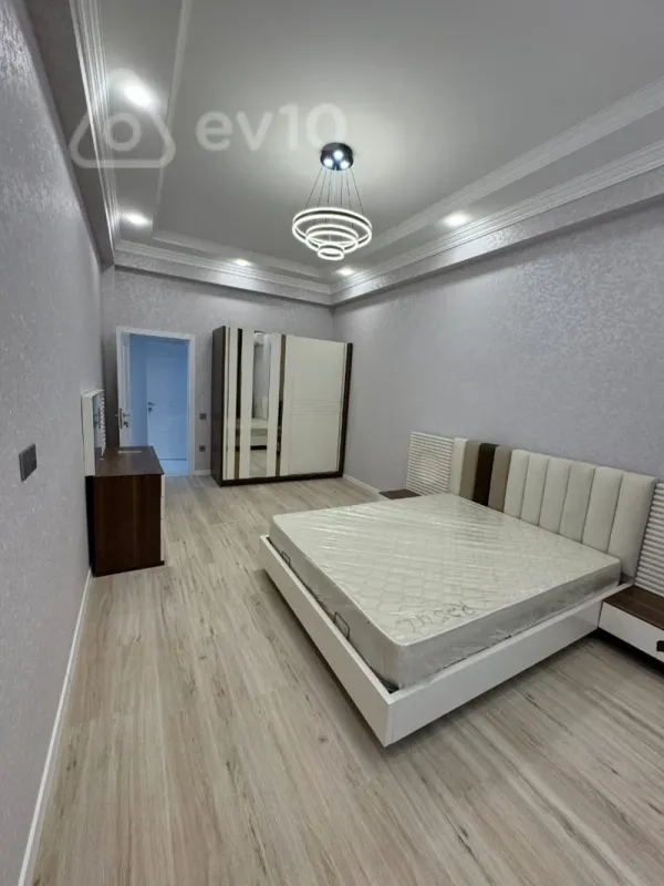 Kirayə verilir 3 otaqlı yeni tikili 90 m²