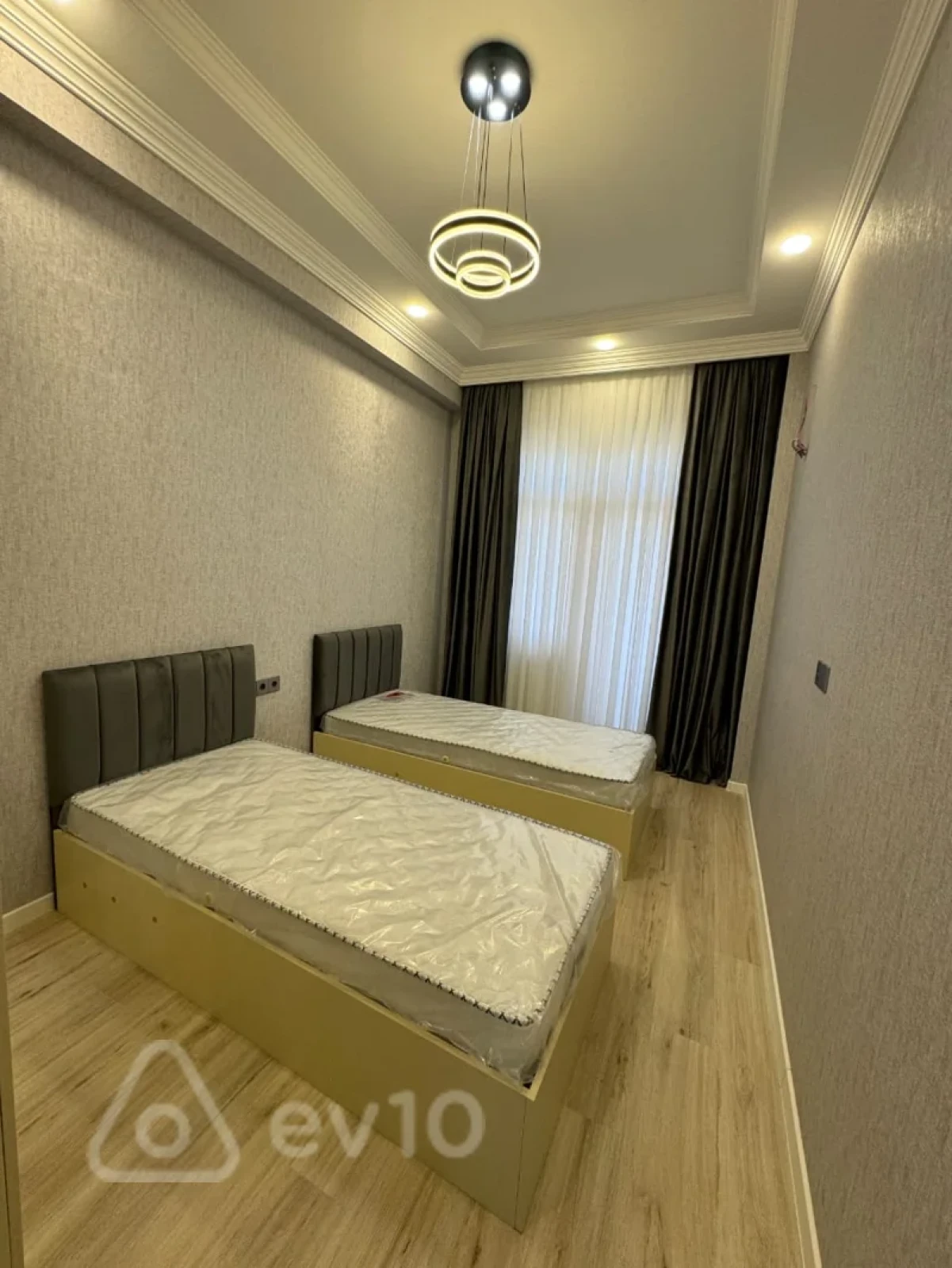 Kirayə verilir 3 otaqlı yeni tikili 90 m²
