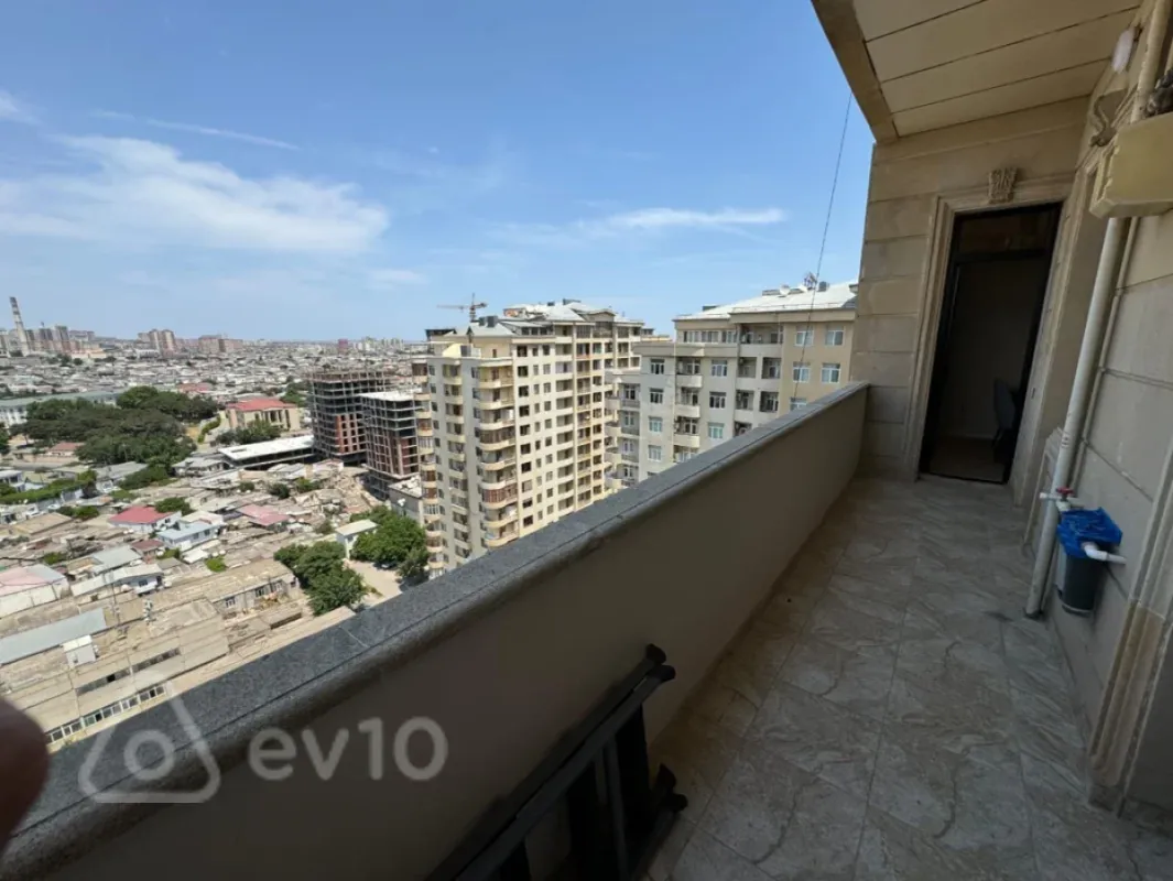 Kirayə verilir 3 otaqlı yeni tikili 90 m²