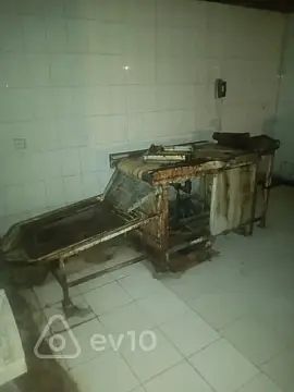 Satılır mənzil 200 m²