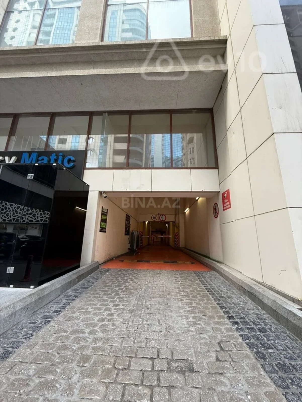 Kirayə verilir 2 otaqlı yeni tikili 117 m²