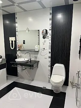 Kirayə verilir 4 otaqlı yeni tikili 185 m²