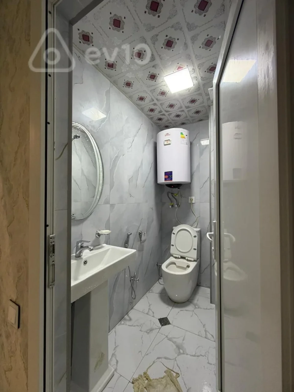 Kirayə verilir 3 otaqlı yeni tikili 57 m²