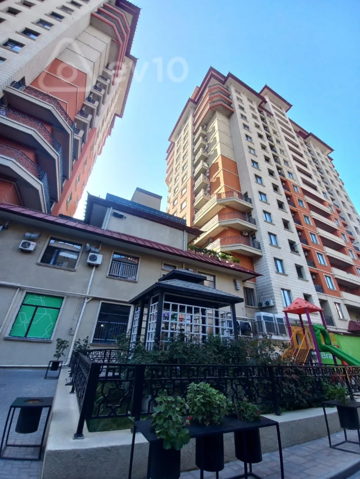 Kirayə verilir 2 otaqlı yeni tikili 94 m²