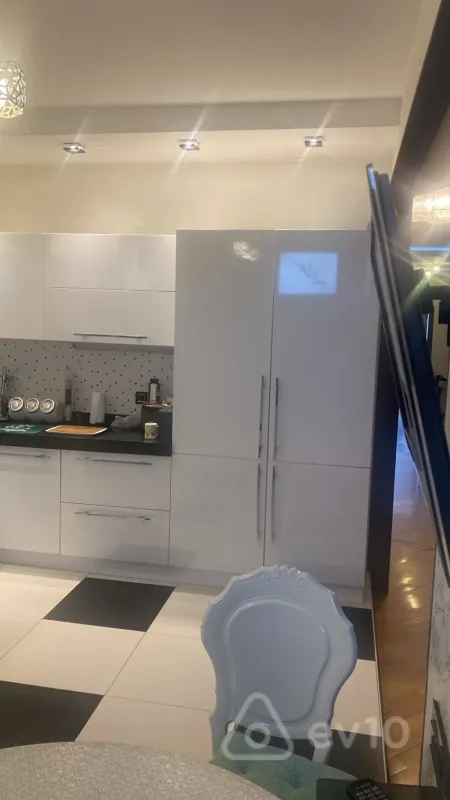 Satılır 5 otaqlı yeni tikili 270 m²